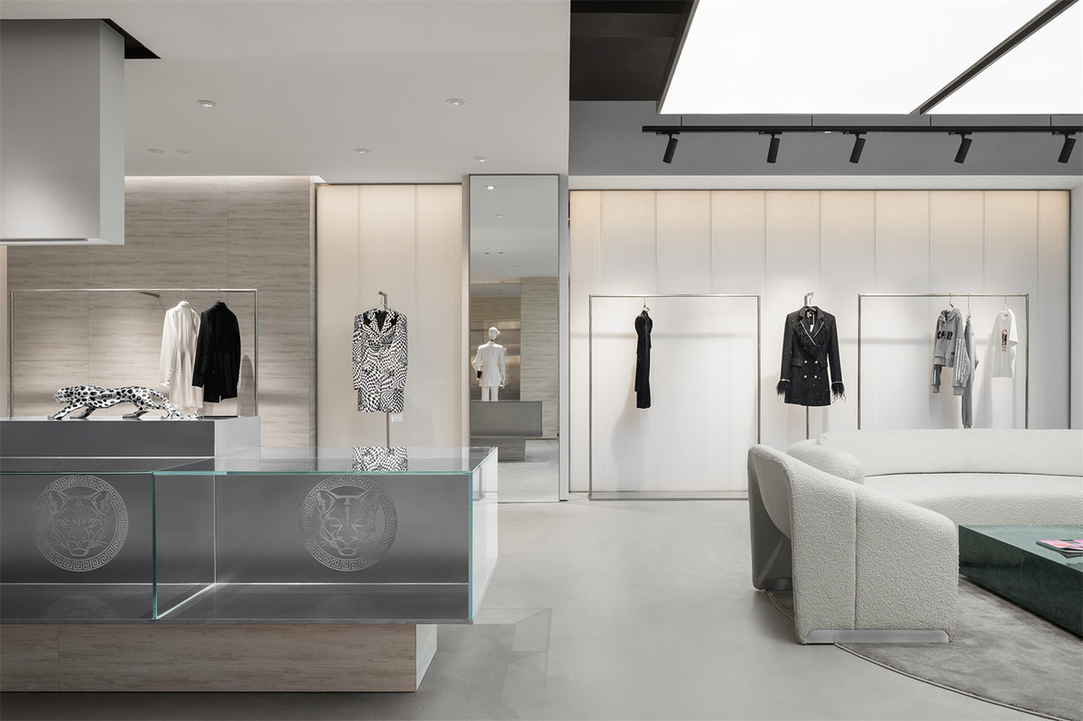 Fashion Clothing Store Interior | Display Furniture Custom Fashion Clothing Store Interior | Display Furniture Custom